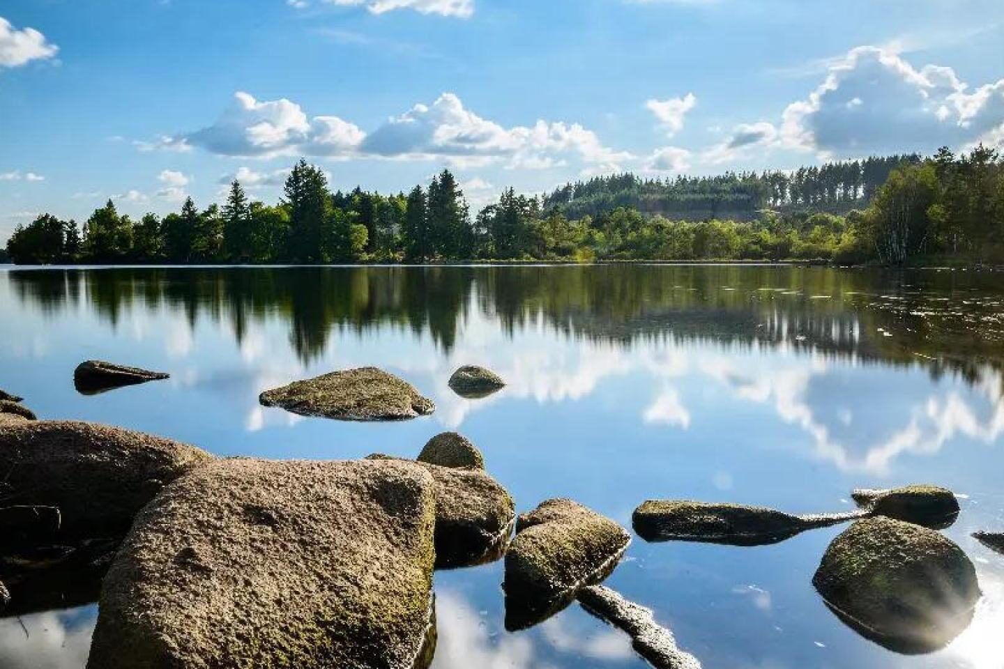 Lac de Vassiviere 1920x960